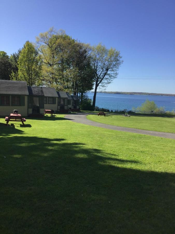 Fair Wind Motel And Cottages Clayton Exteriör bild